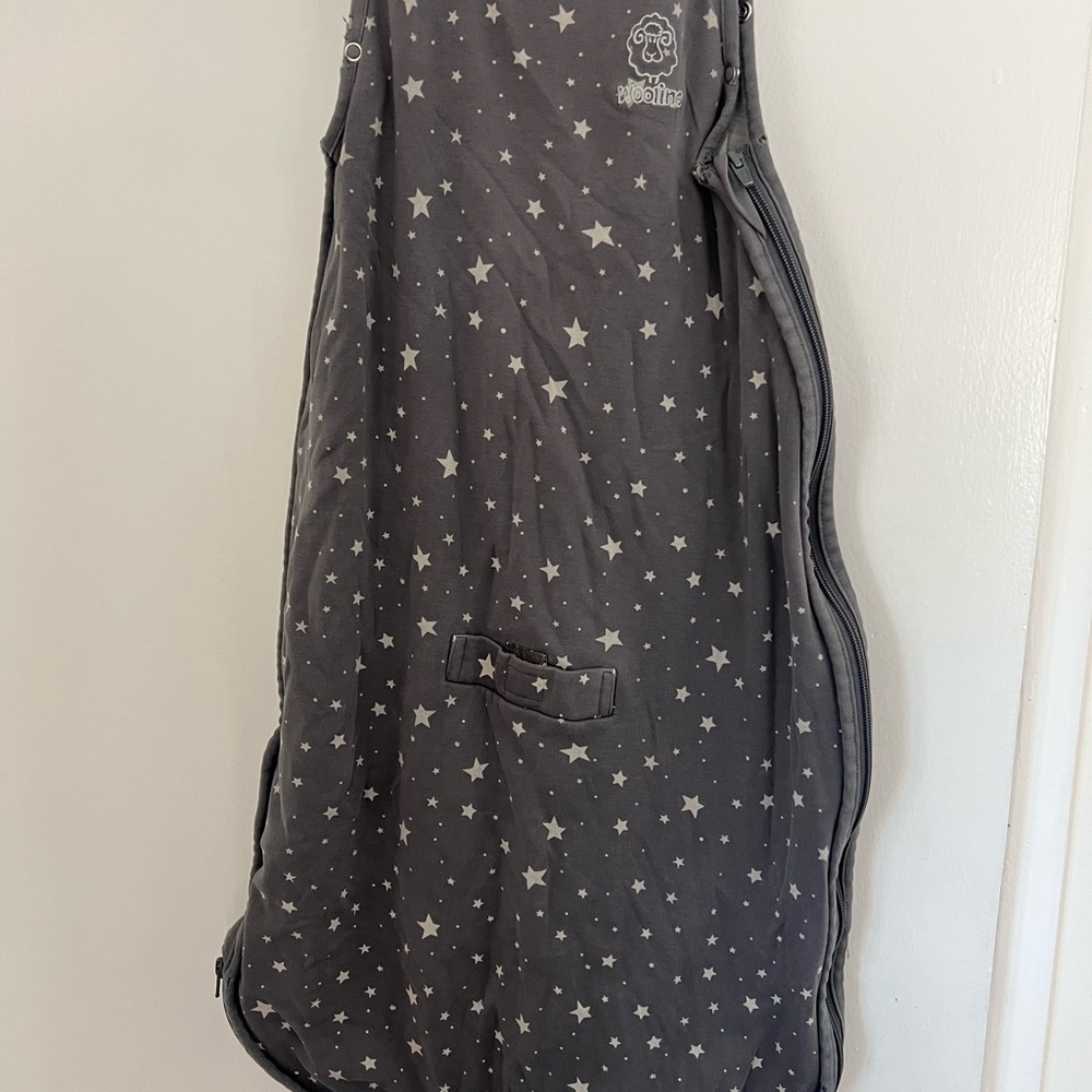 Woolino 4 season merino wool Gray Star Print Sleep Sack, fits 2 months to 2Y